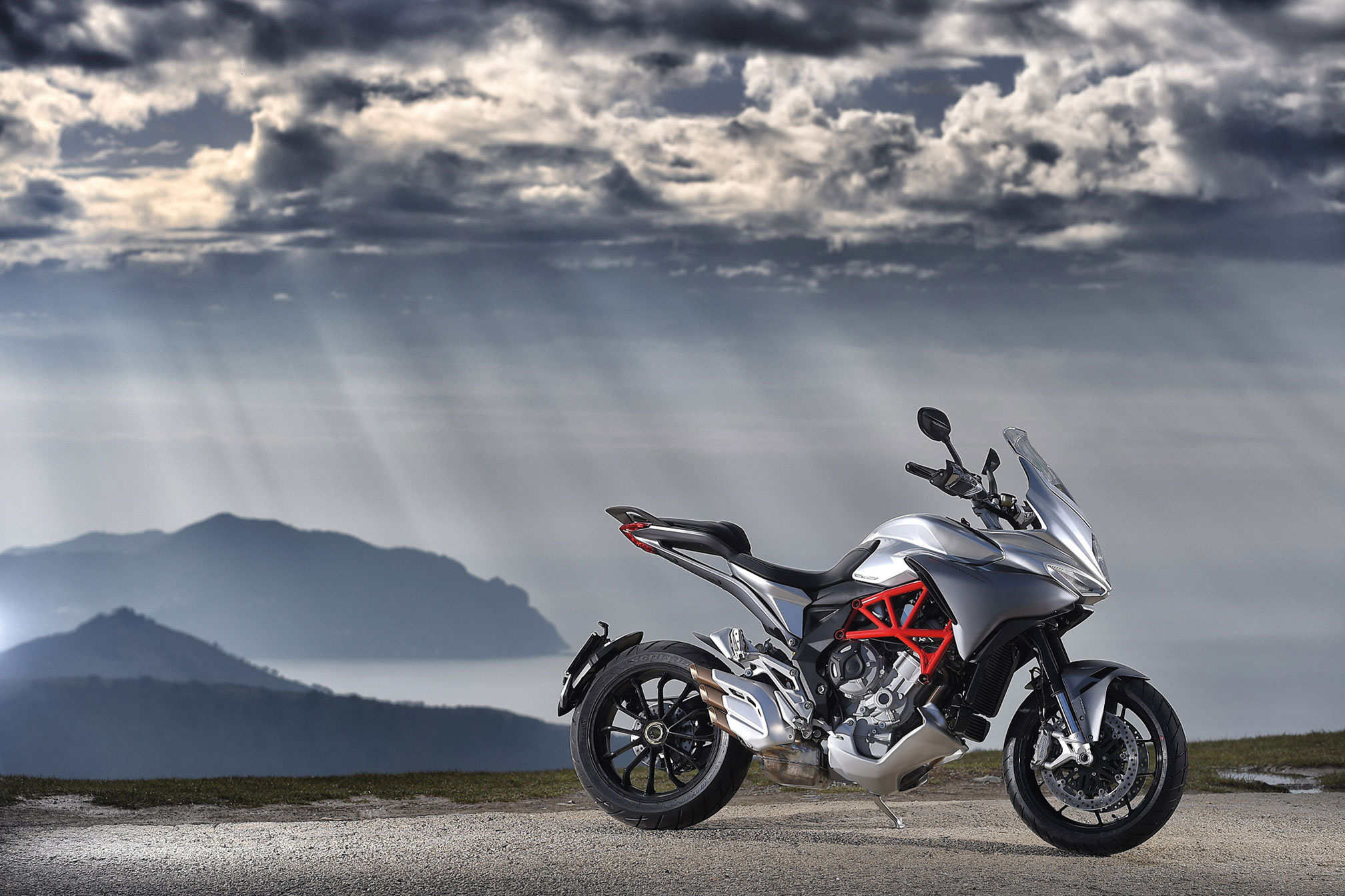 MV-Agusta-Turismo-Veloce-800-2016 Motos Illimitees Terrebonne Laval