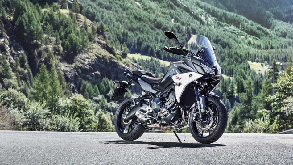 2018-Yamaha-Tracer-900-motos-illimitees-terrebonne-laval-montreal