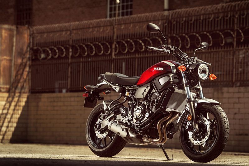 Yamaha-XSR700-2018-motos-illimitees-terrebonne-laval-montreal