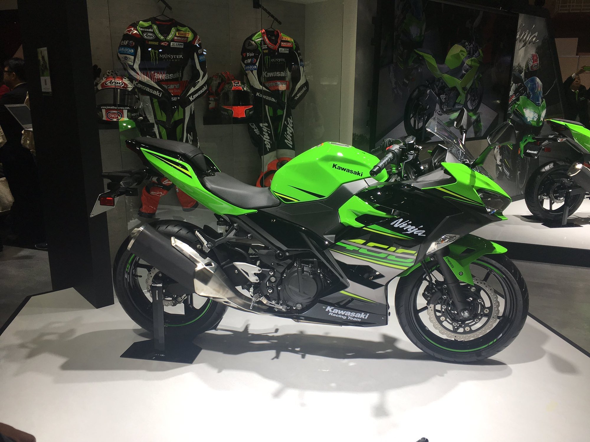 Kawasaki Ninja 400 2018 : légère et agile motos illimitees terrebonne montreal